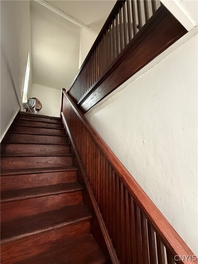 Photo - 104 Franklin St