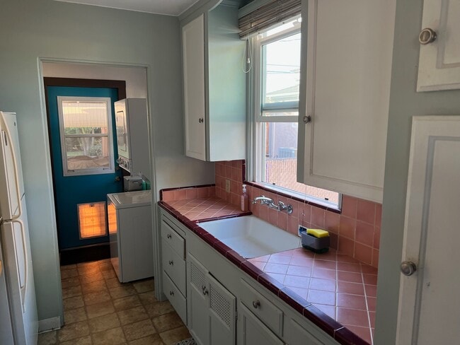 Photo - 4766 Aragon Dr