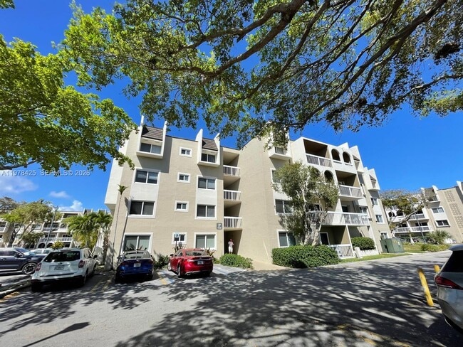 Building Photo - 7840 Camino Real Unit P309