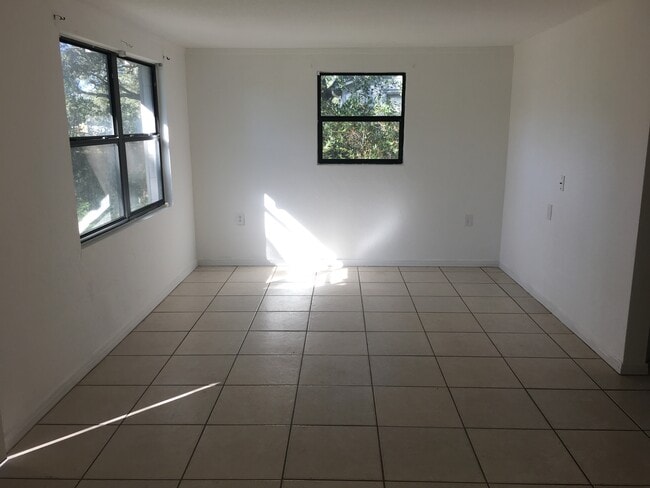 Photo - 1270 N Sparkman Ave