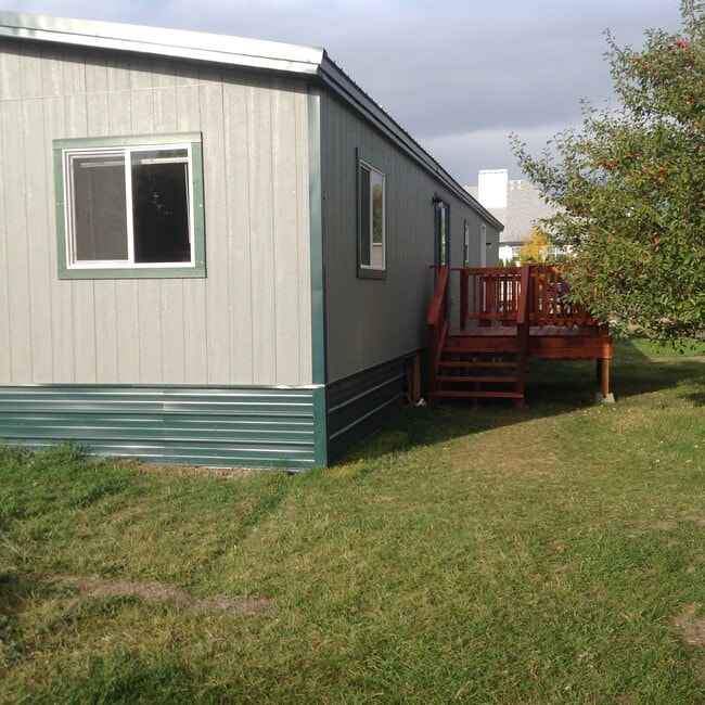 Photo - 2405 W College St