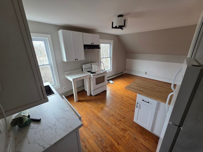 Photo - 176 US Route 1 Unit 2