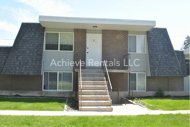 Building Photo - 941 N 350 E Unit #2