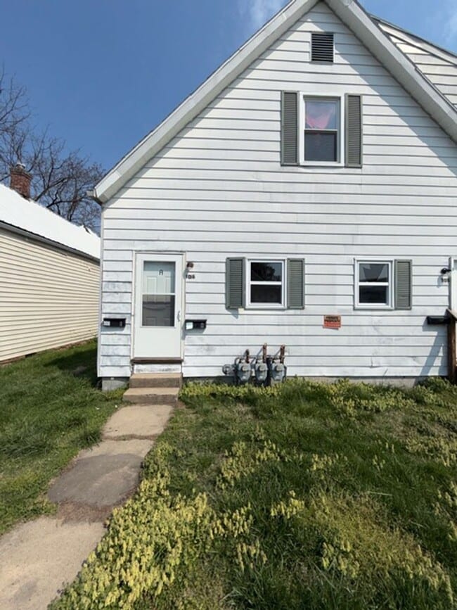 Building Photo - 306-308 East Florida Street Unit 306 A