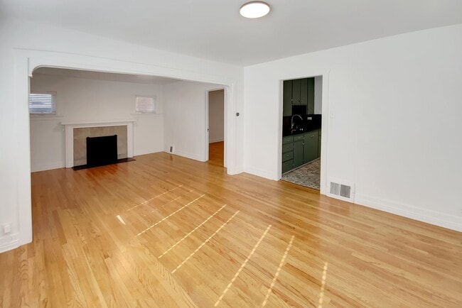 Photo - 754 E 1700 S