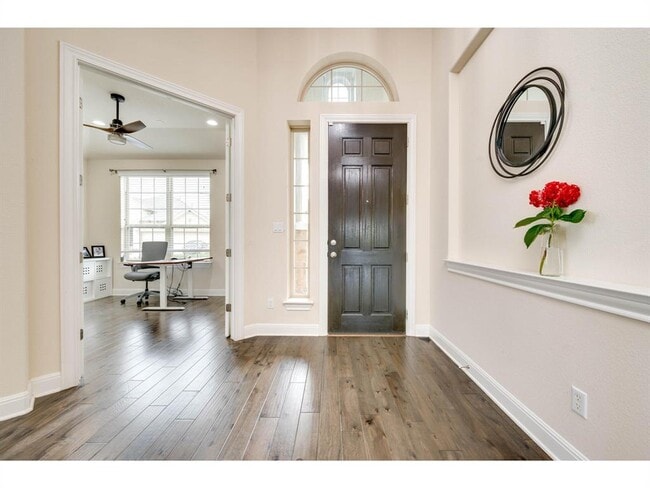 Photo - 158 Senna Dr