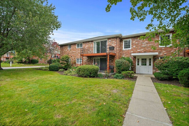 Photo - 80 Fountain Ln Unidad 7