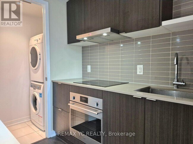 Photo - 100 Harbour St Unité 2909