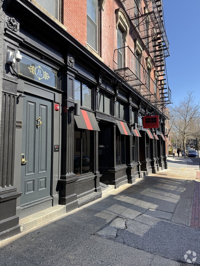 Building Photo - 161 Benefit st/Luxury Residences for Lease Rental