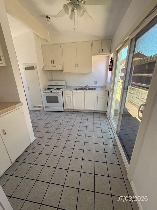 Photo - 478 N Alessandro St Unit 478 N. Alessandro #C