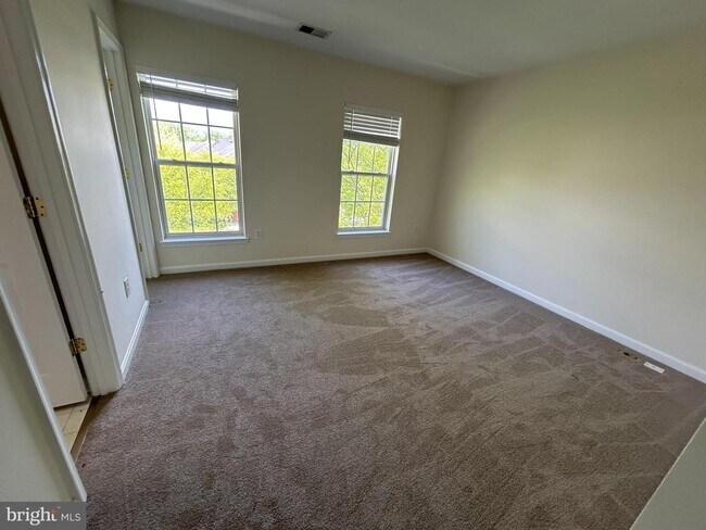 Photo - 10458 Damascus Park Ln