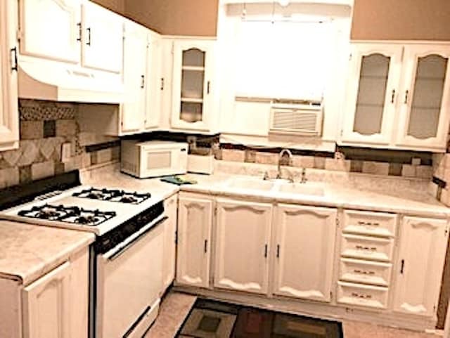 Photo - 2005 Santa Anna St