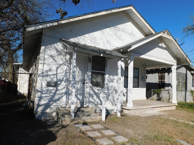 Photo - Cozy & Convenient Living in San Antonio’s East Side