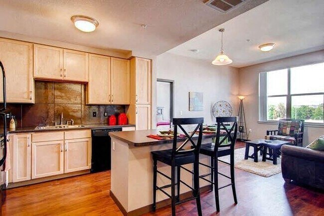 Evans Station Lofts | Denver Apartments