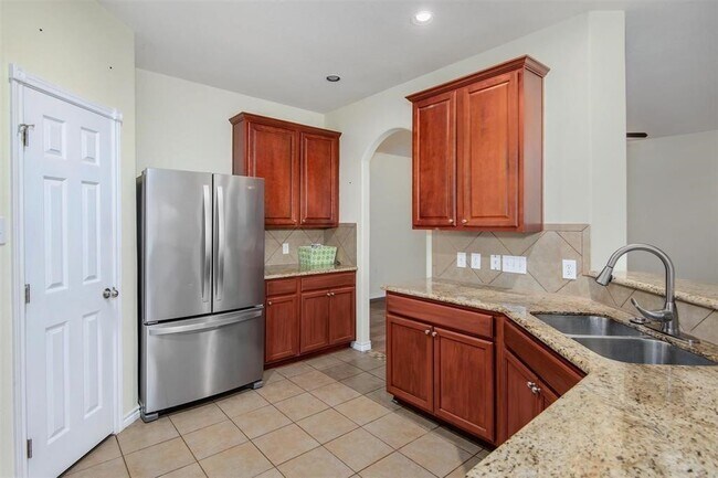 Photo - 405 Magnolia Estates Dr