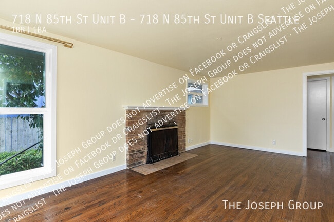Photo - 718 N 85th St Unidad 718 N 85th St B Seattle