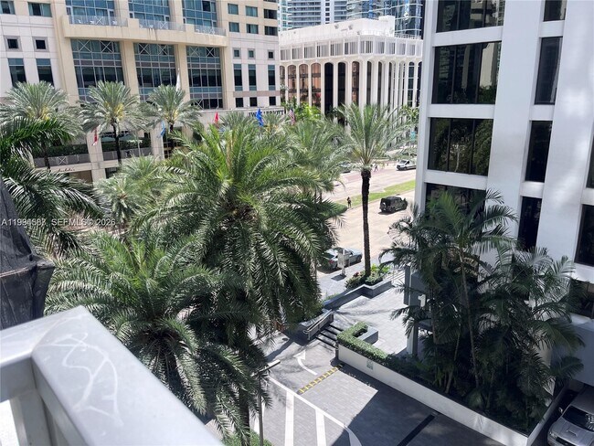 Photo - 1060 Brickell Ave Unit 415