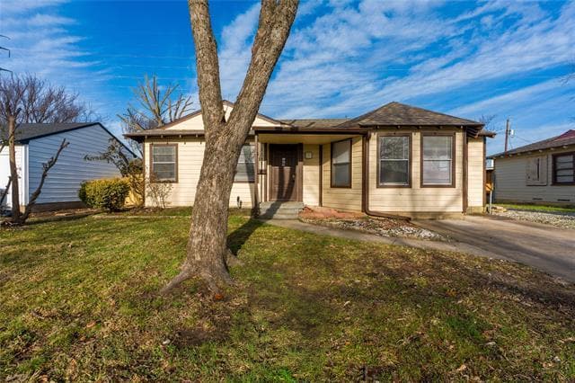 Photo - 2145 Sharon Dr