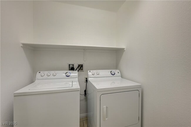 Building Photo - 7256 Sterling Rock Ave Rental