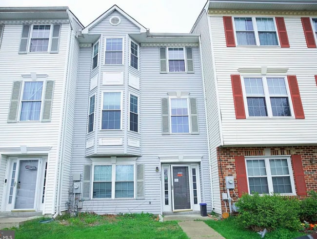 Photo - 1747 Wood Carriage Way Townhome