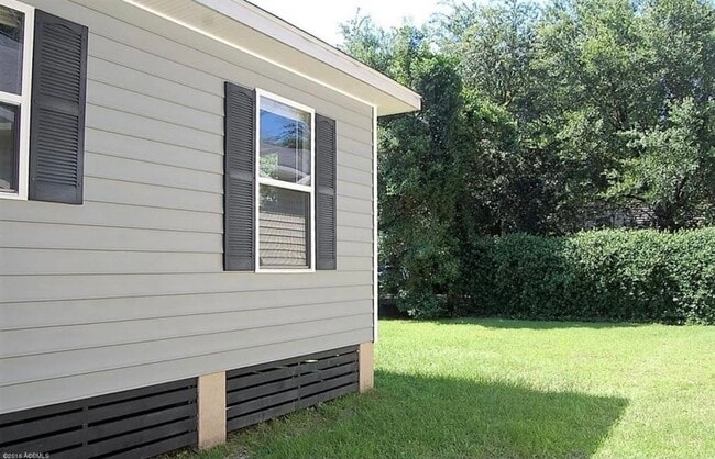 8 Lagaree Ct