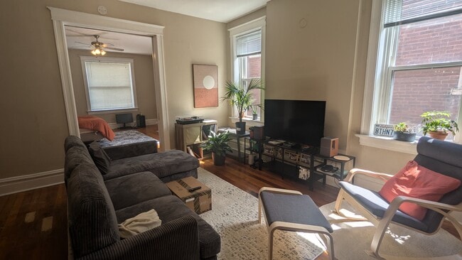 Building Photo - 2203 Jules St Unit 2203B