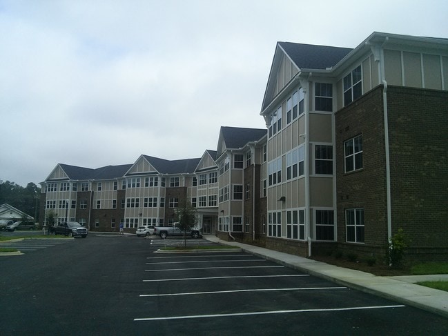 Photo - Rodden Square Apartments