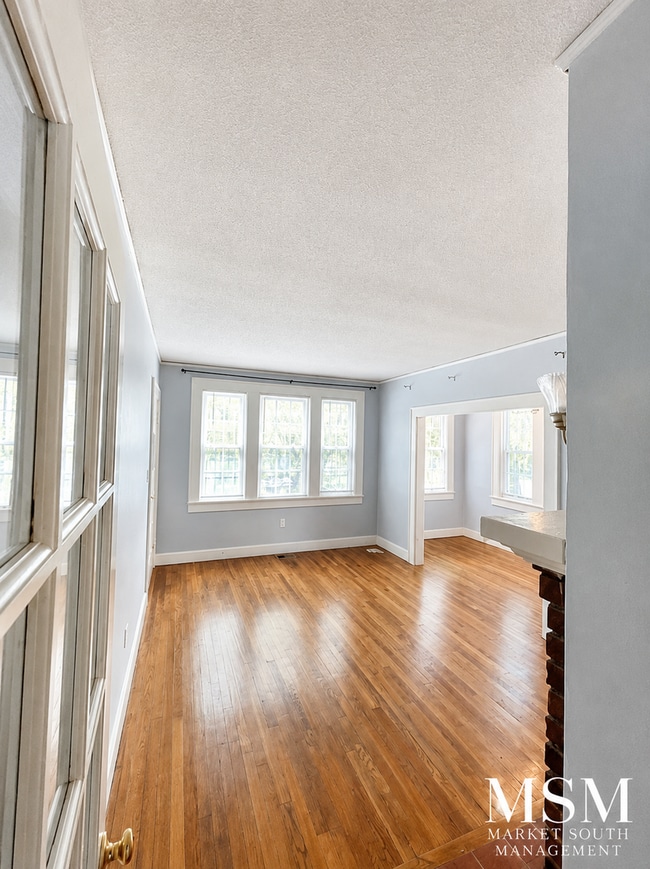 Photo - Midtown apartment