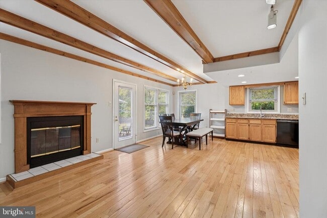 Photo - 82 Bunker Hill Ct