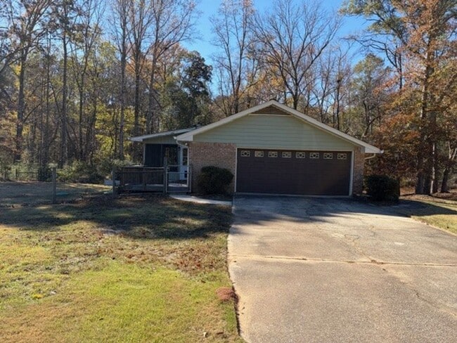 Photo - 185 Redwood Cir