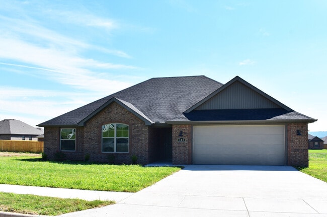 4 Bedroom Home in Prairie Grove!!! - 4 Bedroom Home in Prairie Grove!!!