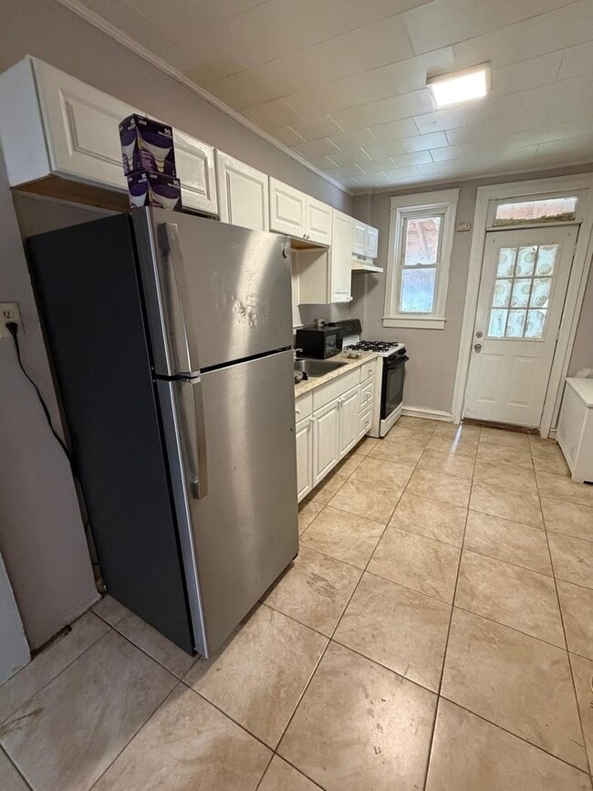 Photo - 3615 Erdman Ave