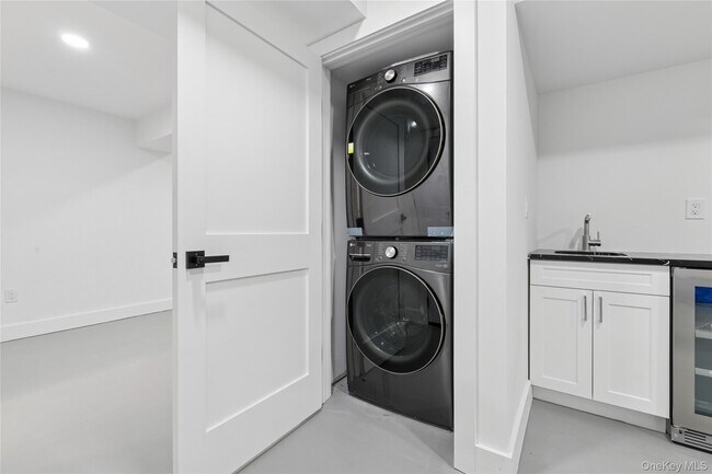 Photo - 10 Sagamore Rd