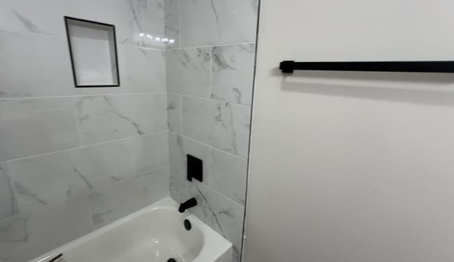 Photo - 209 Pendleton St