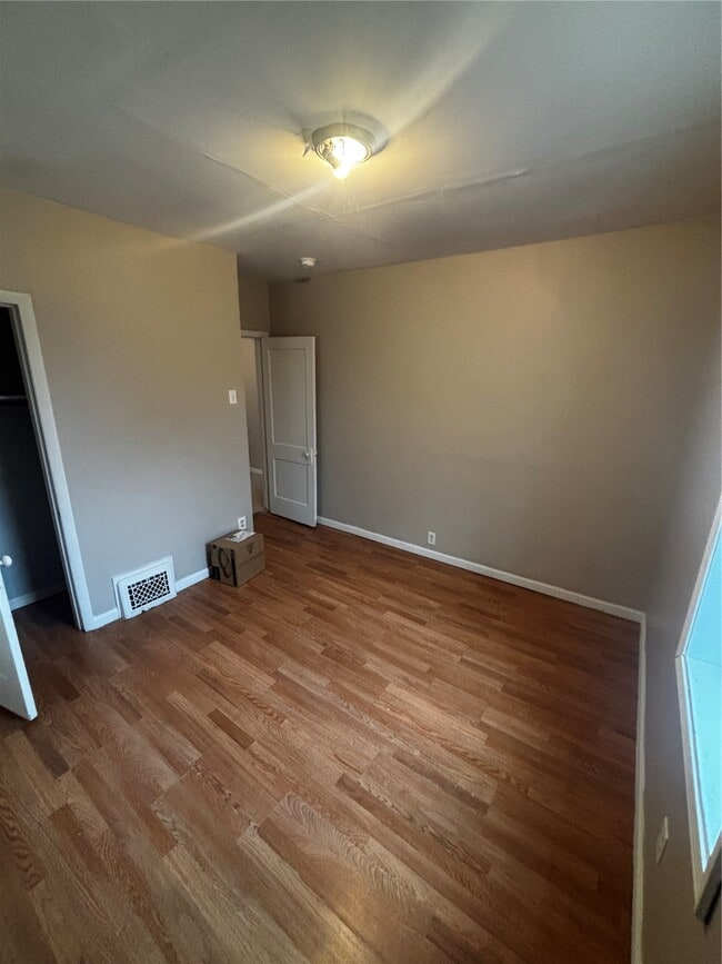 Photo - 5043 Alaska Ave Unit B