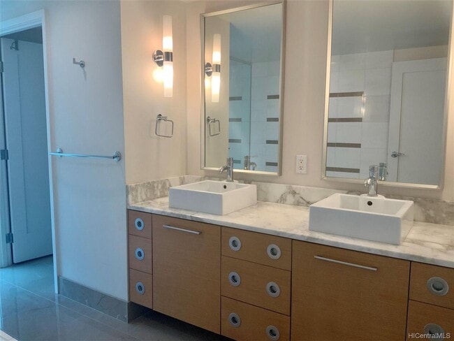 Photo - Koolani 4008