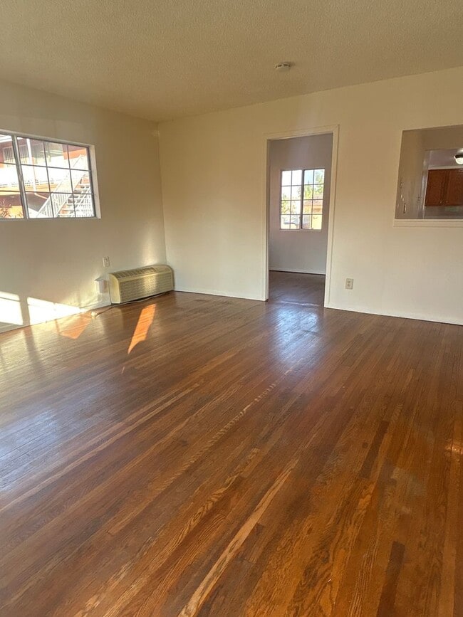 Photo - 608 N Orange Ave Unidad A