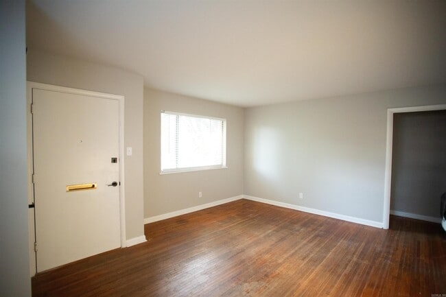 Photo - 123 N Jackson St