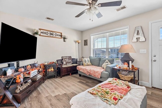 Photo - 9001 Landon Ln