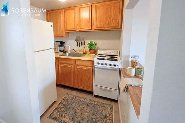 Photo - 9230 N 6th St Unit 2