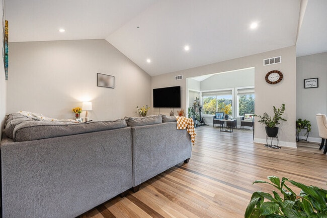 Photo - 3760 Jason Ridge Ln SW