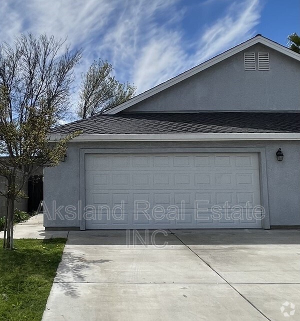 Building Photo - Manteca Rental