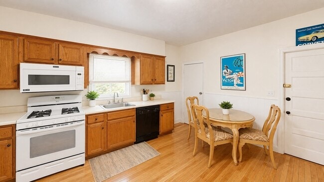 Photo - 213 Parsons St Unit 1