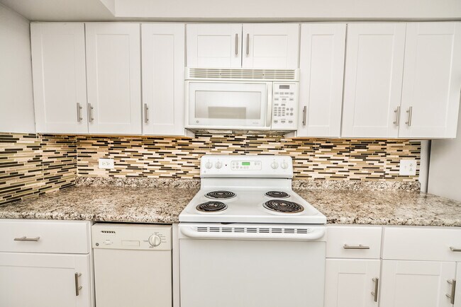 Photo - 2234 S Goebbert Rd Unit 320