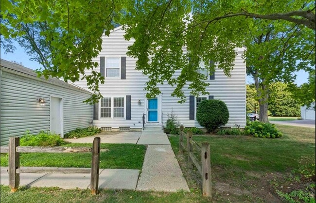 Photo - 38655 Bayside Ct