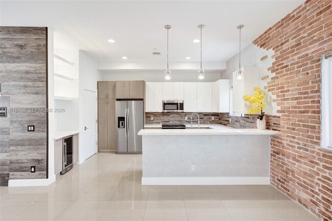 Photo - 820 NE 7th St