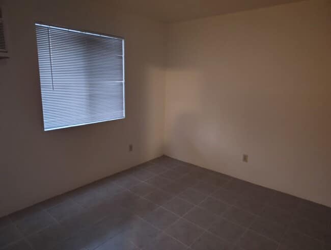 Photo - 3520 E 2nd St Unit 3520-5