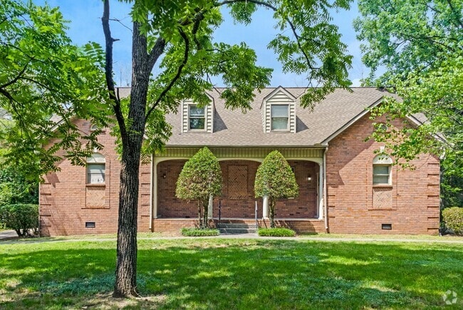 Building Photo - 1158 Sewanee Rd Unit 1158-B Rental