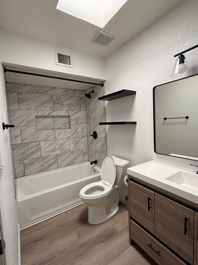 Photo - 3052 N Cherry Ave