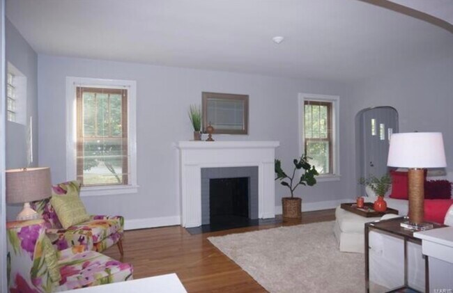 Photo - 753 Yale Ave